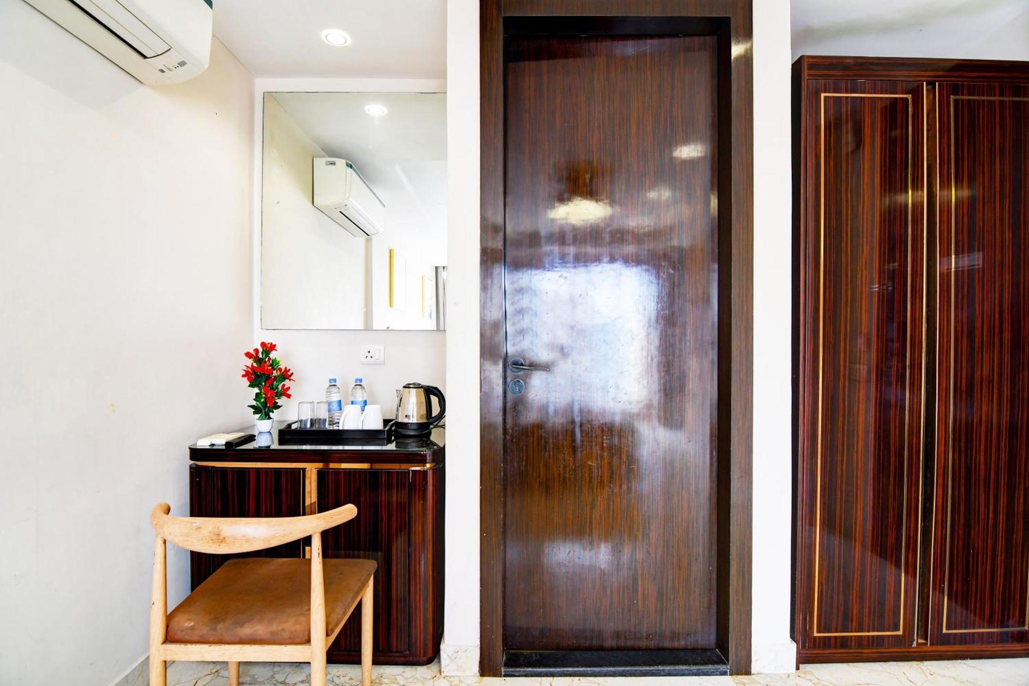 Super Townhouse New Town Formerly Krish Residency Calcutta Eksteriør billede