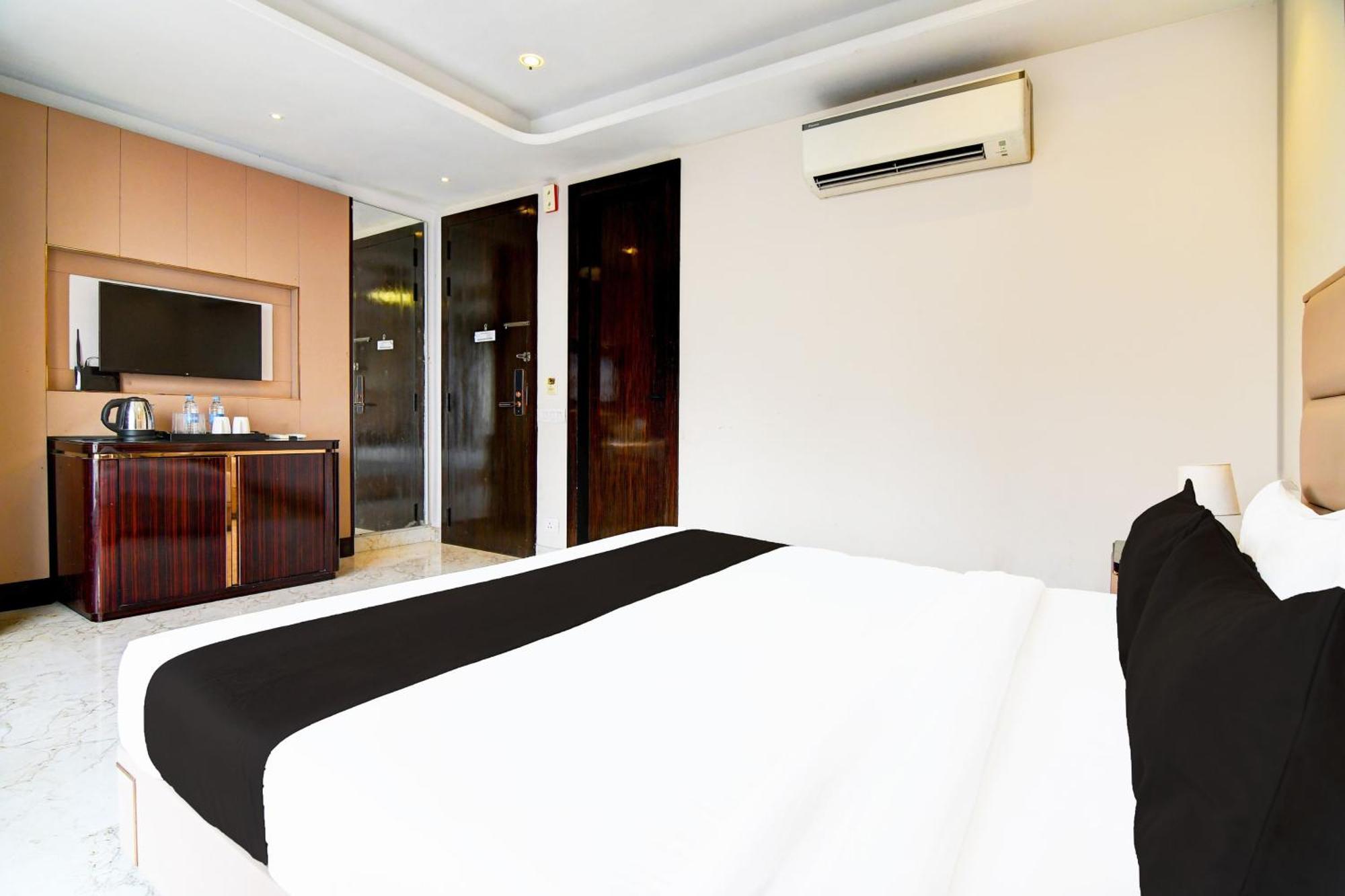 Super Townhouse New Town Formerly Krish Residency Calcutta Eksteriør billede